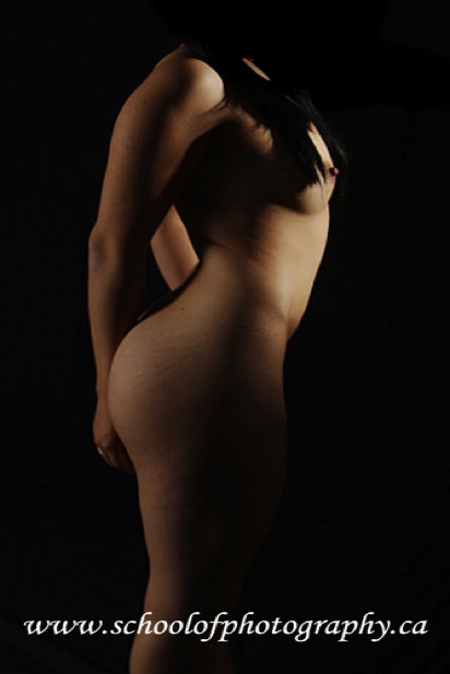 Female Nude Figure side profile - Shooting Nudes Assignments - Photographed by Peter Gatt - School of Photography